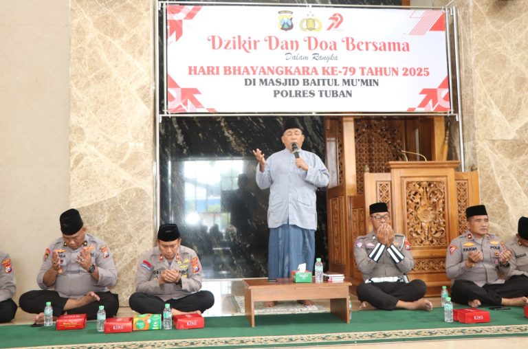 Polres Tuban Ikuti Dzikir Online Bersama Polsek Jajaran Sambut HUT Bhayangkara