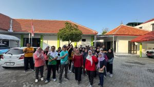 Membangun Harmoni dan Produktivitas, Dispussip Bojonegoro Gelar Jalan Santai Pegawai